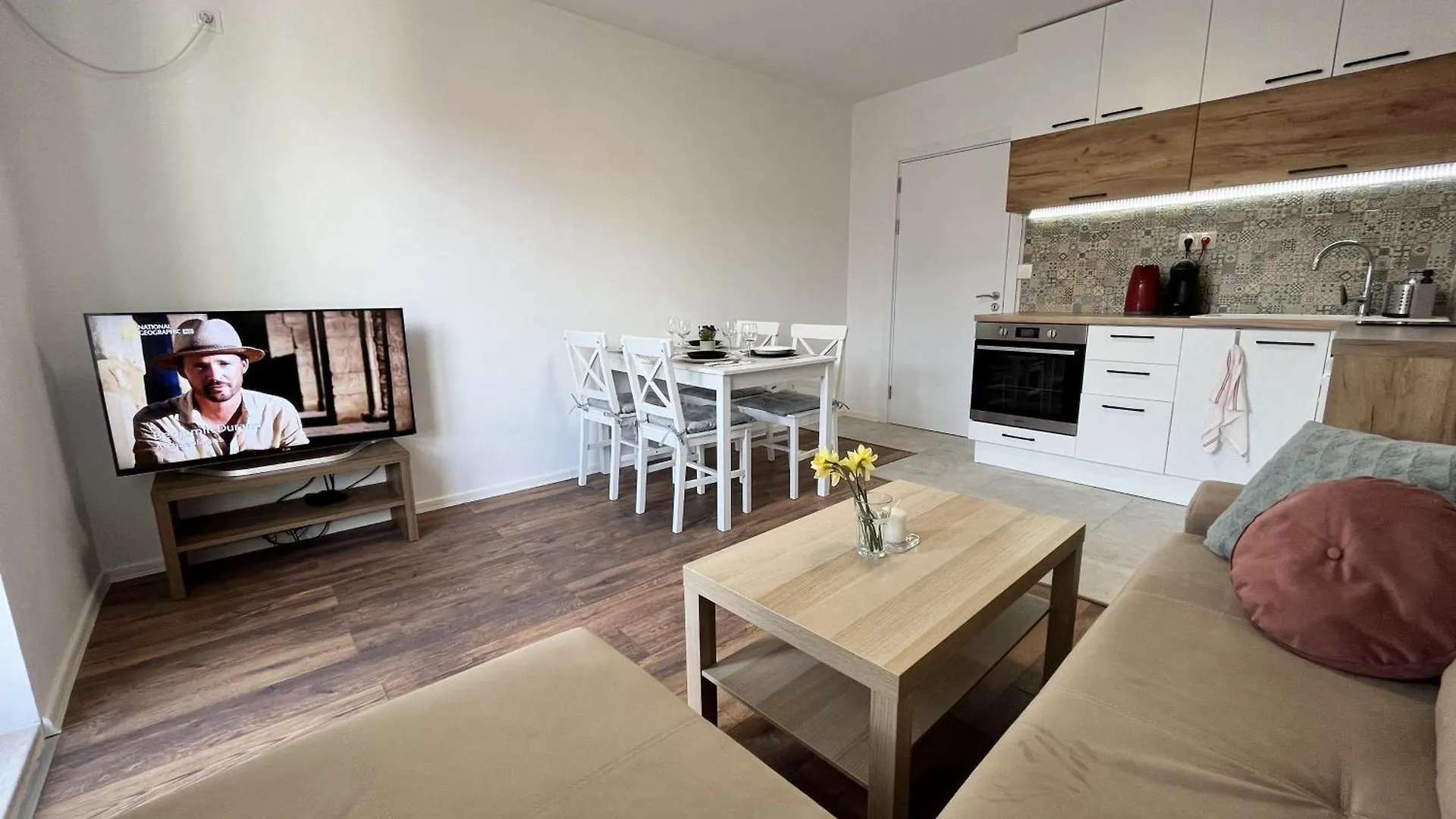 Central Cosy, Fully Renovated 2Bd Near The Cathedral Varna Apartment